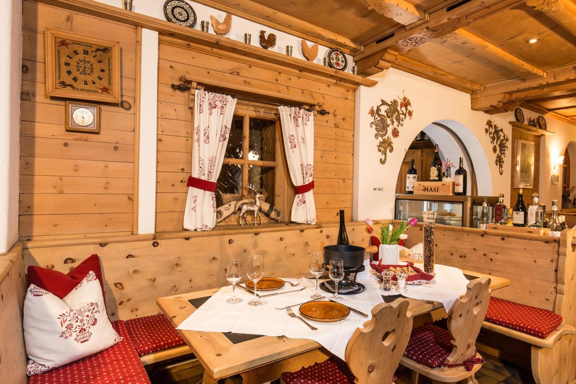 Hotel Restaurant Gabriel Scuol Eksteriør billede