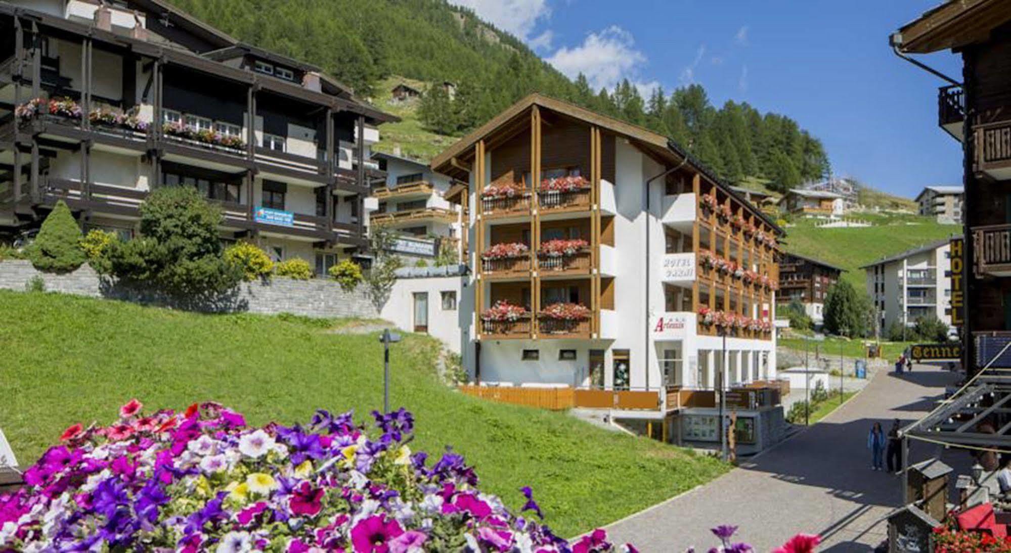 Hotel Restaurant Gabriel Scuol Eksteriør billede