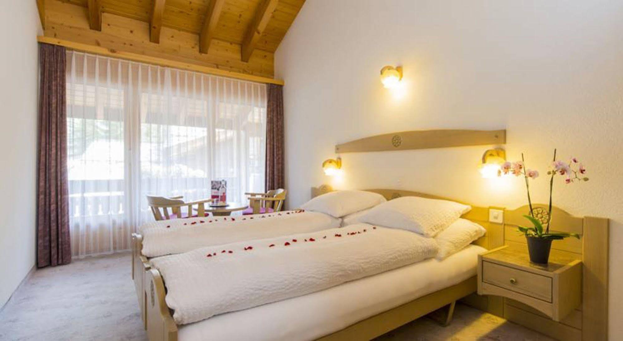 Hotel Restaurant Gabriel Scuol Eksteriør billede